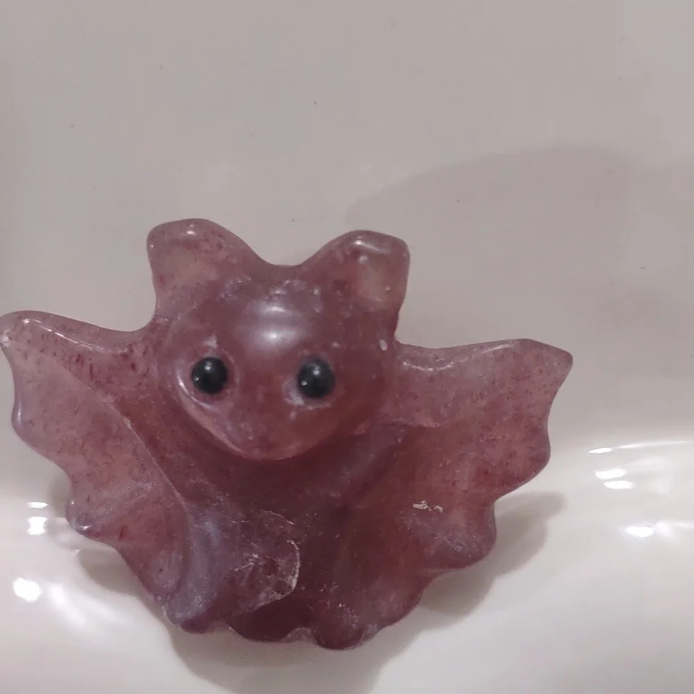 Bat Carving Strawberry Quartz 1inch By 1.5 Inch Has Flaws - Picture 4 of 12